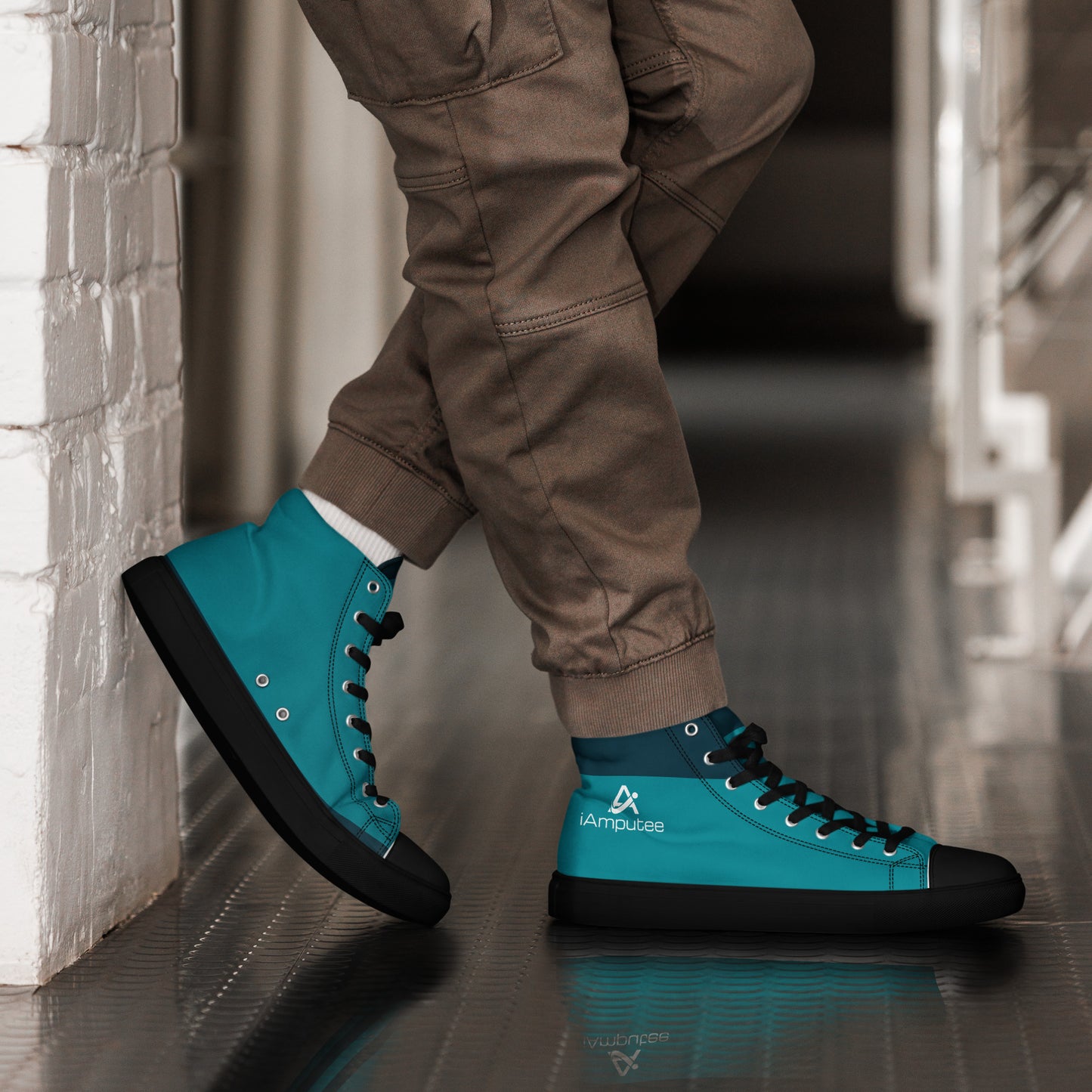 iAmputee Men’s high top canvas shoes